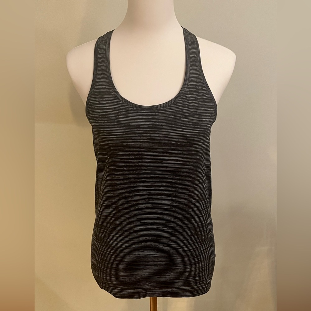 Peloton x Lululemon Swiftly Speed Racerback Tank Top Black Stripe Size 8